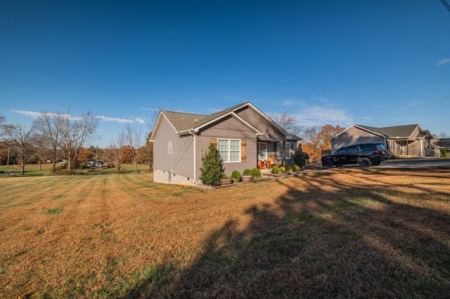 200 Pine Avenue, Morrison, TN 37357