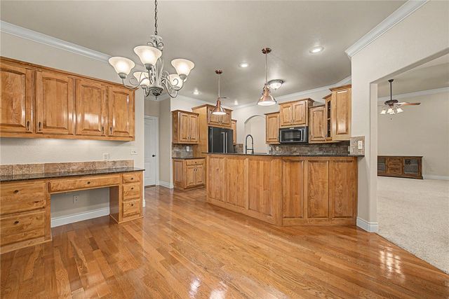 7 Granshire Drive, Bella Vista, AR 72714