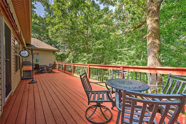 7 Granshire Drive, Bella Vista, AR 72714