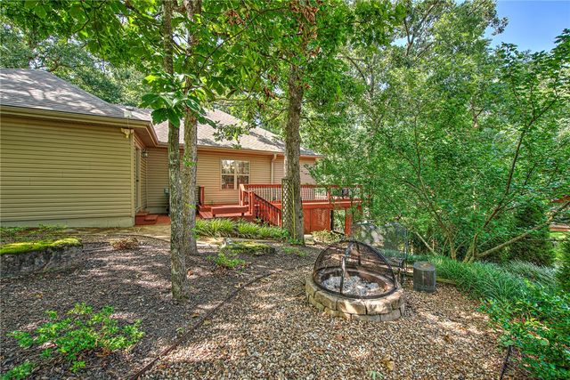 7 Granshire Drive, Bella Vista, AR 72714