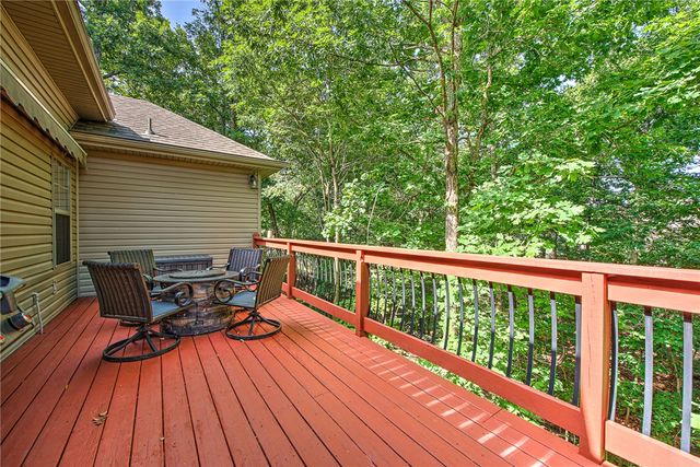 7 Granshire Drive, Bella Vista, AR 72714