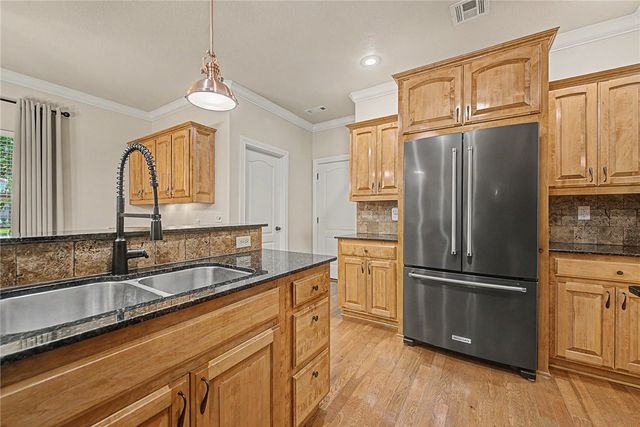 7 Granshire Drive, Bella Vista, AR 72714