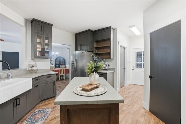 1402 W Johnson Ave, Aransas Pass, TX 78336