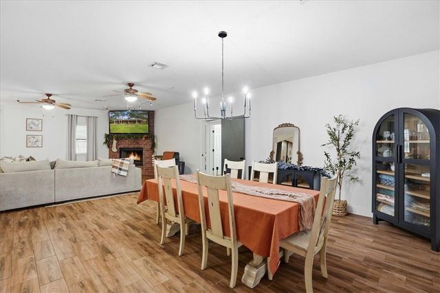 1402 W Johnson Ave, Aransas Pass, TX 78336