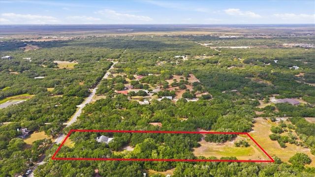 1402 W Johnson Ave, Aransas Pass, TX 78336