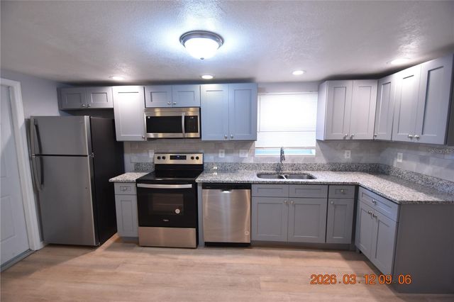 1106 E SENECA AVENUE, Tampa, FL 33612