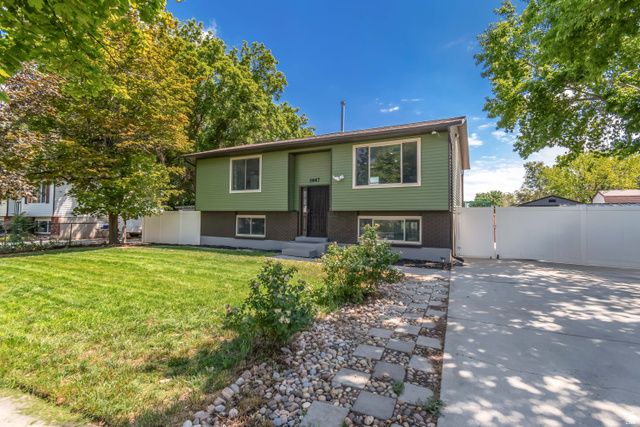 1647 W 8295 S, West Jordan, UT 84088