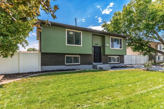 1647 W 8295 S, West Jordan, UT 84088