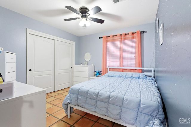 6607 Lilydale Drive, Bakersfield, CA 93313