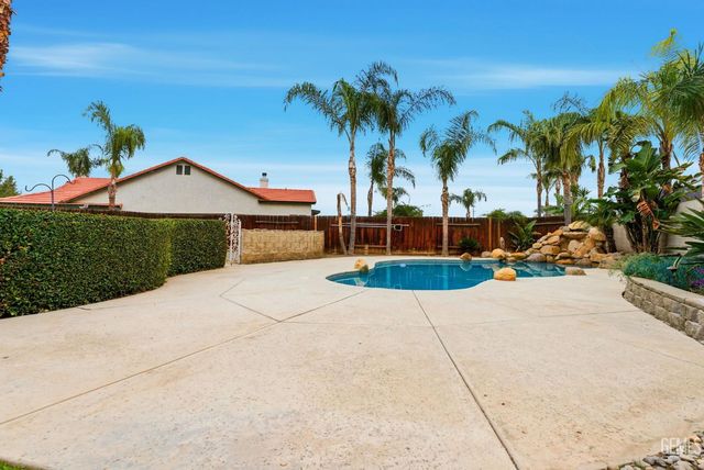 6607 Lilydale Drive, Bakersfield, CA 93313