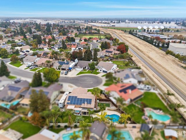 6607 Lilydale Drive, Bakersfield, CA 93313