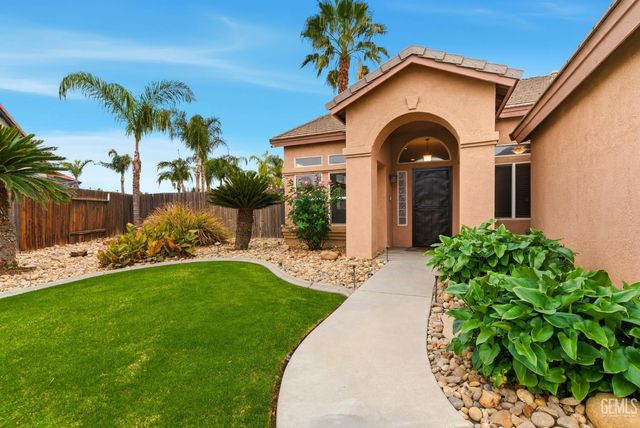 6607 Lilydale Drive, Bakersfield, CA 93313