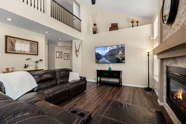 8101 Rancho Lago Court NW, Albuquerque, NM 87120