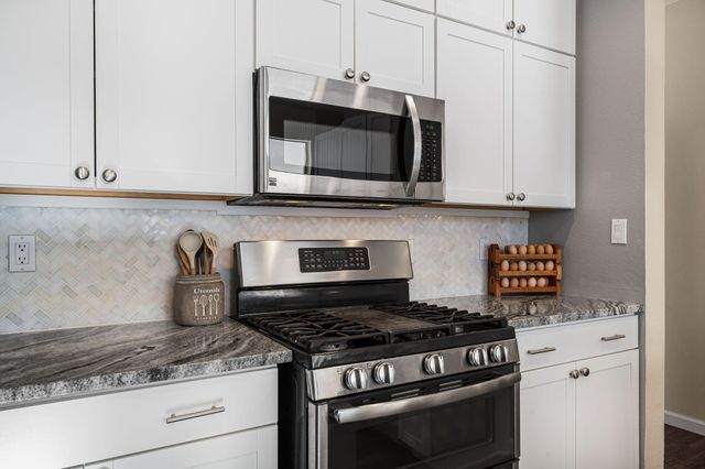 8101 Rancho Lago Court NW, Albuquerque, NM 87120