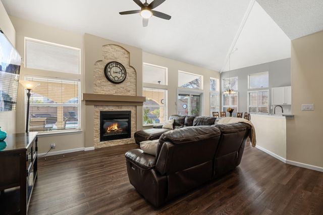 8101 Rancho Lago Court NW, Albuquerque, NM 87120