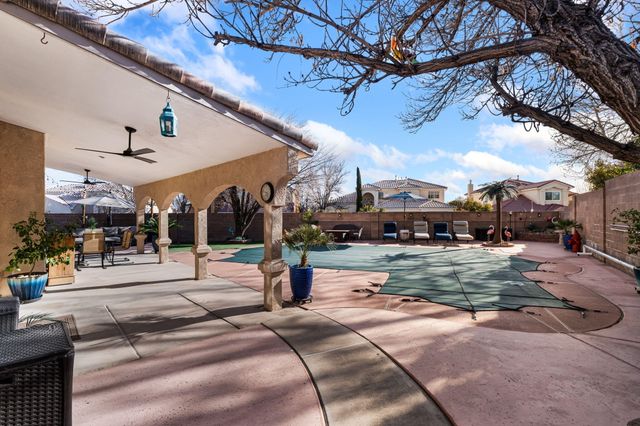 8101 Rancho Lago Court NW, Albuquerque, NM 87120