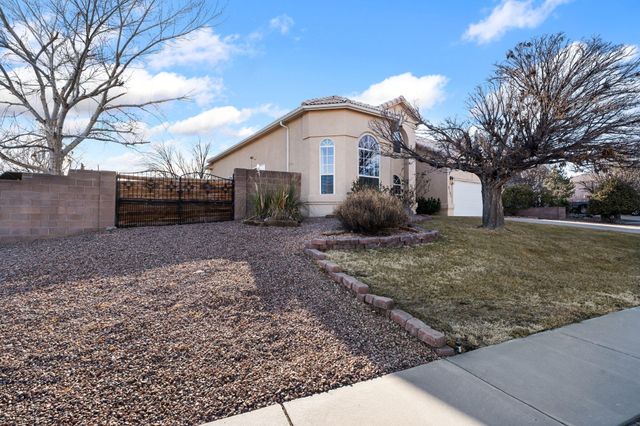 8101 Rancho Lago Court NW, Albuquerque, NM 87120