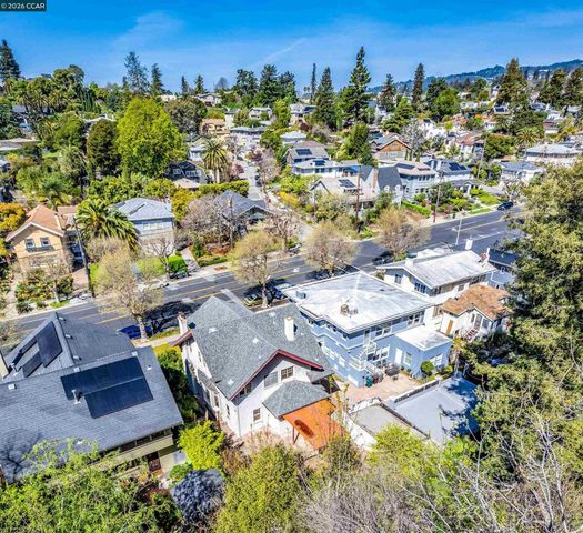 3824 Lakeshore Ave, Oakland, CA 94610