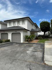 7549 NW 175th St 7549, Hialeah, FL 33015