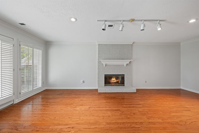 8925 LEAF TRAIL CV, Memphis, TN 38018