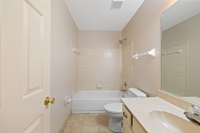 8925 LEAF TRAIL CV, Memphis, TN 38018