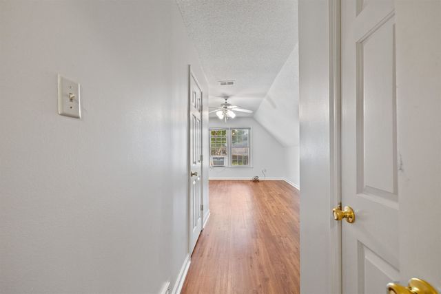 8925 LEAF TRAIL CV, Memphis, TN 38018