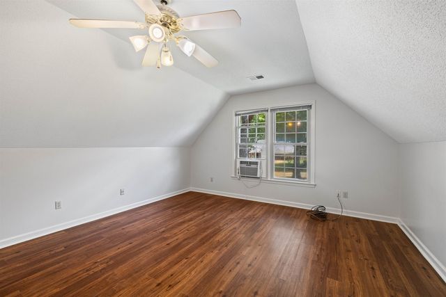 8925 LEAF TRAIL CV, Memphis, TN 38018