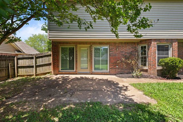 8925 LEAF TRAIL CV, Memphis, TN 38018
