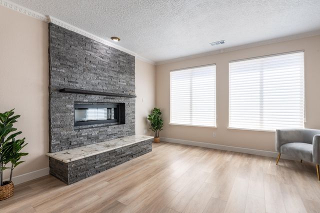 1440 Highline Street NW, Los Lunas, NM 87031