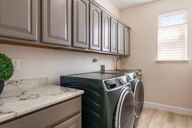 1440 Highline Street NW, Los Lunas, NM 87031