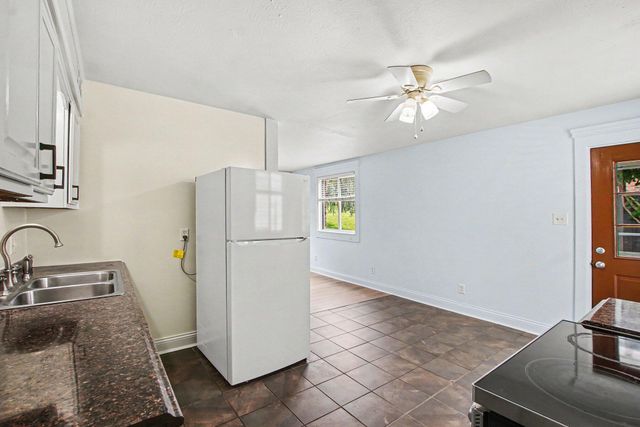 113 4th Avenue, 9-111, Dayton, KY 41074