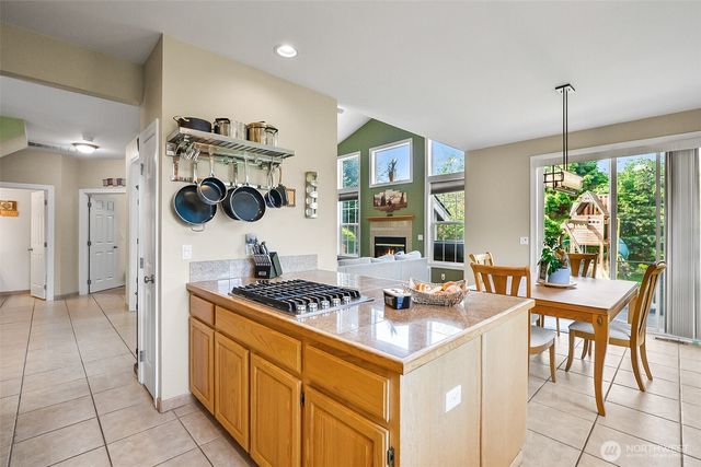 33 Zermatt Court, Camano Island, WA 98282