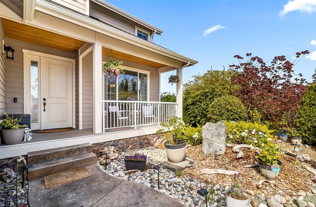 33 Zermatt Court, Camano Island, WA 98282