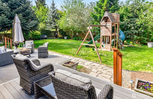 33 Zermatt Court, Camano Island, WA 98282