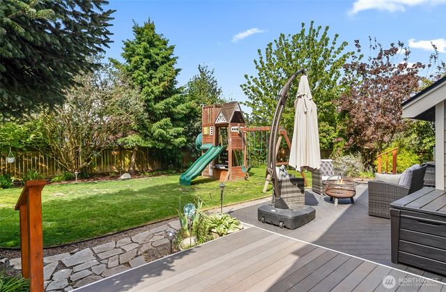 33 Zermatt Court, Camano Island, WA 98282