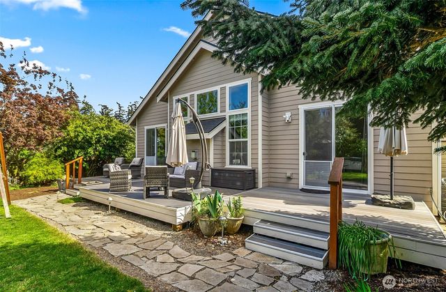 33 Zermatt Court, Camano Island, WA 98282
