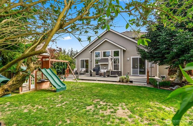 33 Zermatt Court, Camano Island, WA 98282