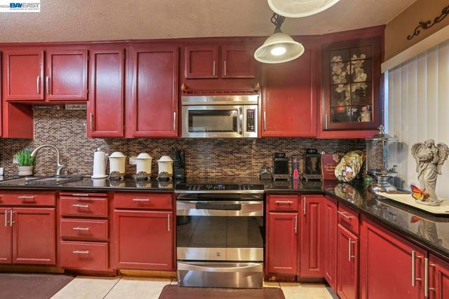 1427 Snyder St, Manteca, CA 95336