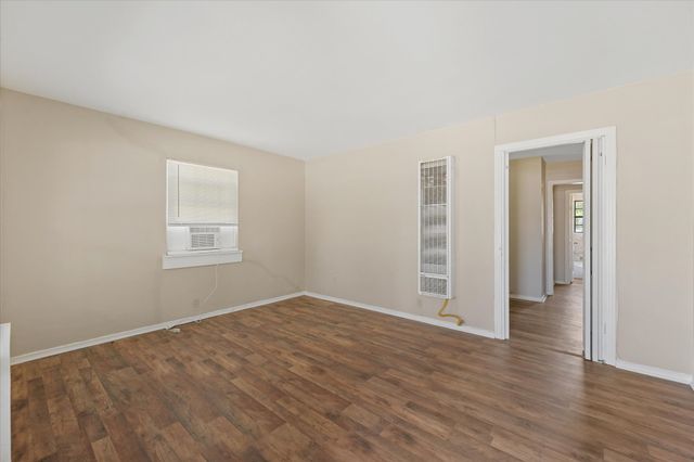 1808 Prairie View Drive, Dallas, TX 75235