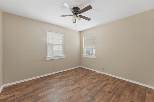 1808 Prairie View Drive, Dallas, TX 75235