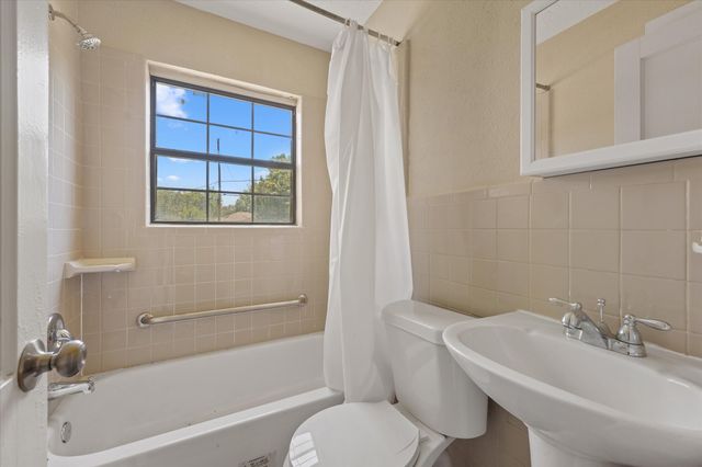 1808 Prairie View Drive, Dallas, TX 75235