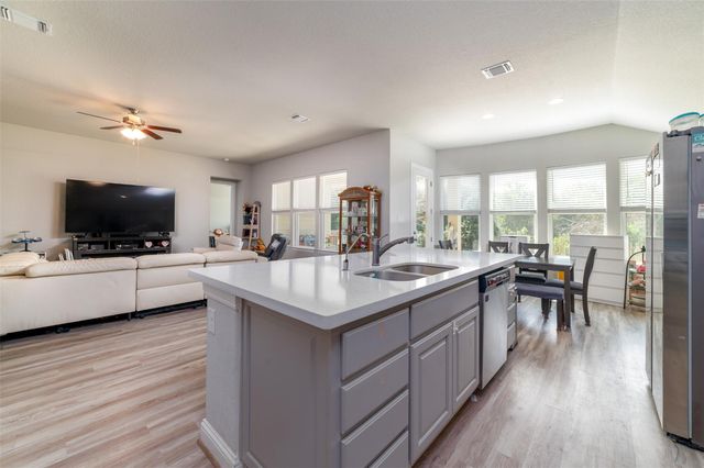 273 Rimrock CT, Bastrop, TX 78602