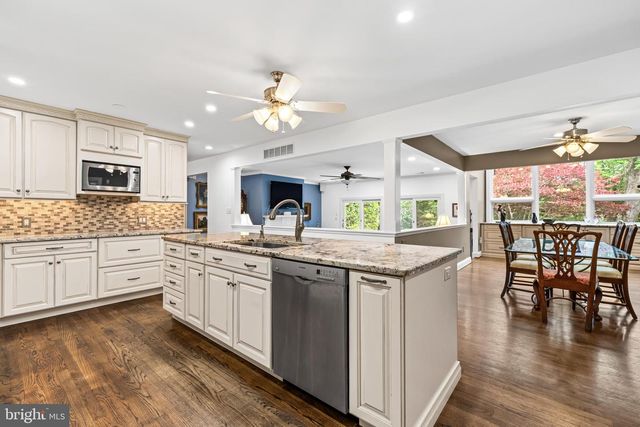 19 SEMINARY DR, Lutherville Timonium, MD 21093