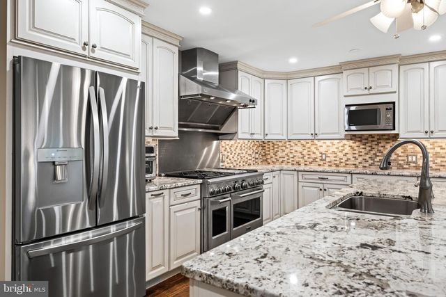 19 SEMINARY DR, Lutherville Timonium, MD 21093