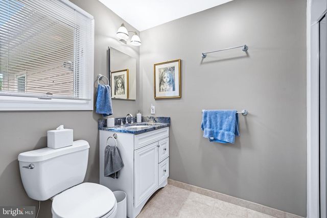 19 SEMINARY DR, Lutherville Timonium, MD 21093