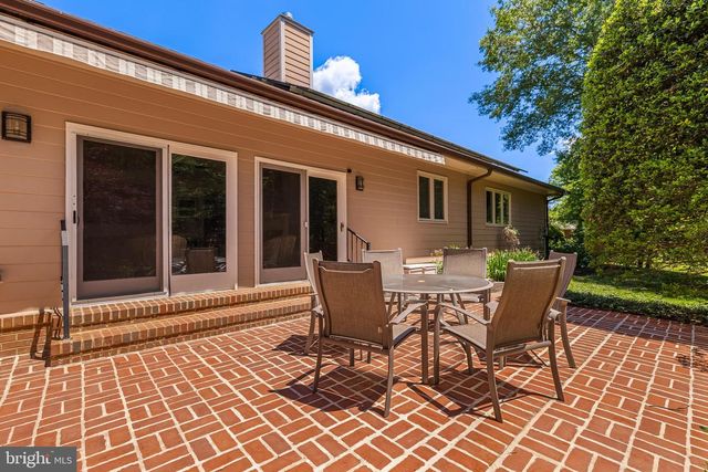 19 SEMINARY DR, Lutherville Timonium, MD 21093
