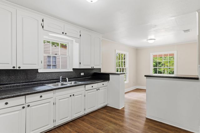 627 Helen, Kilgore, TX 75662