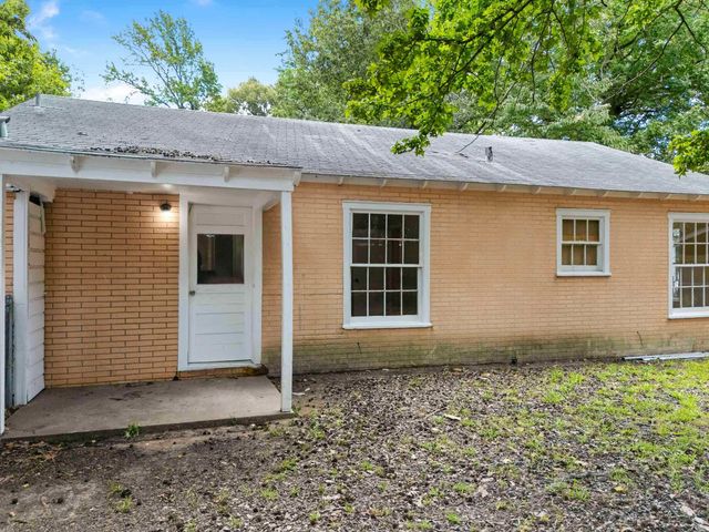 627 Helen, Kilgore, TX 75662