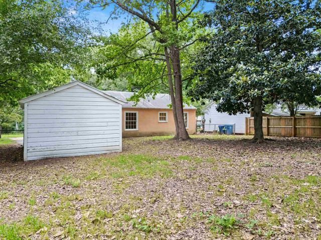 627 Helen, Kilgore, TX 75662