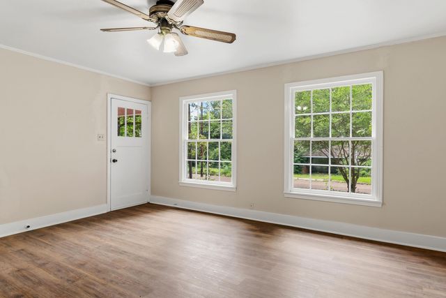 627 Helen, Kilgore, TX 75662